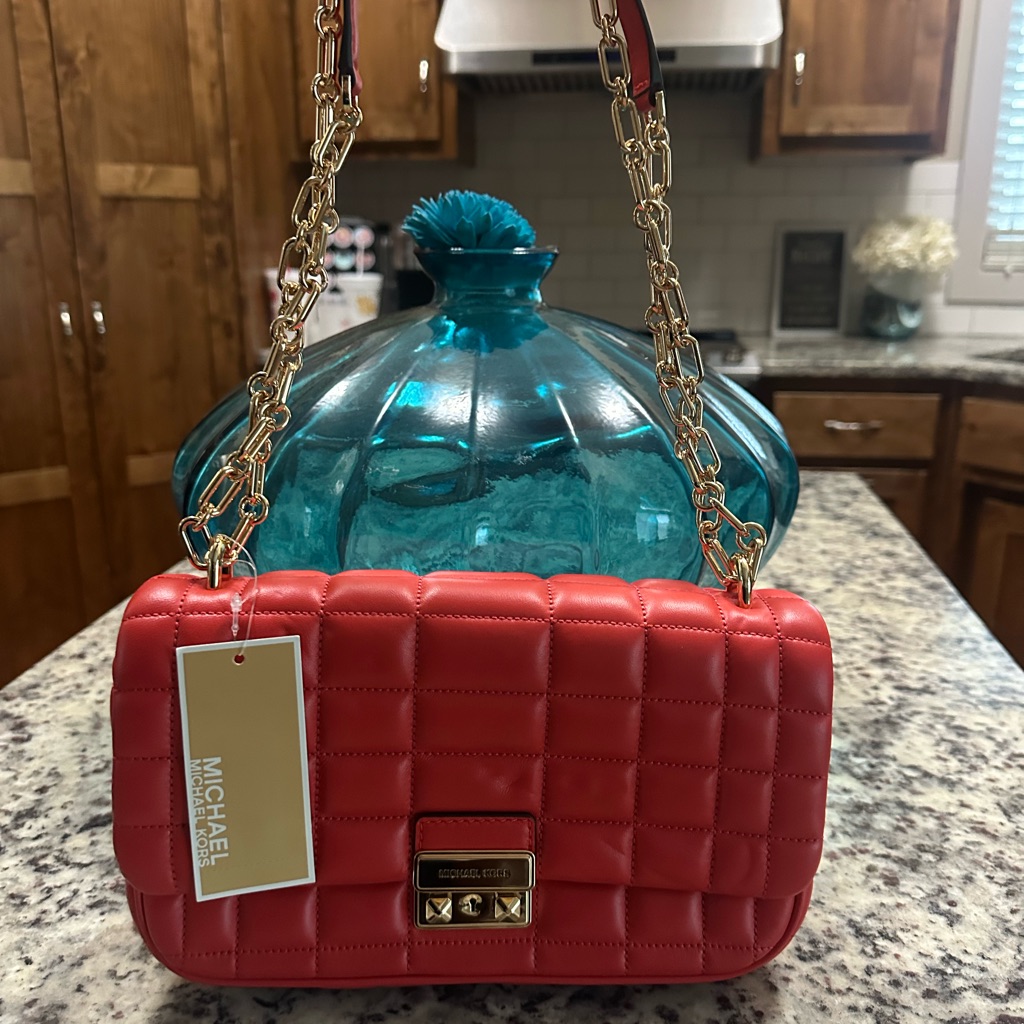 Michael Kors Tribeca Large Quilted Leather Shoulder Bag New W/Tag! Beautiful!